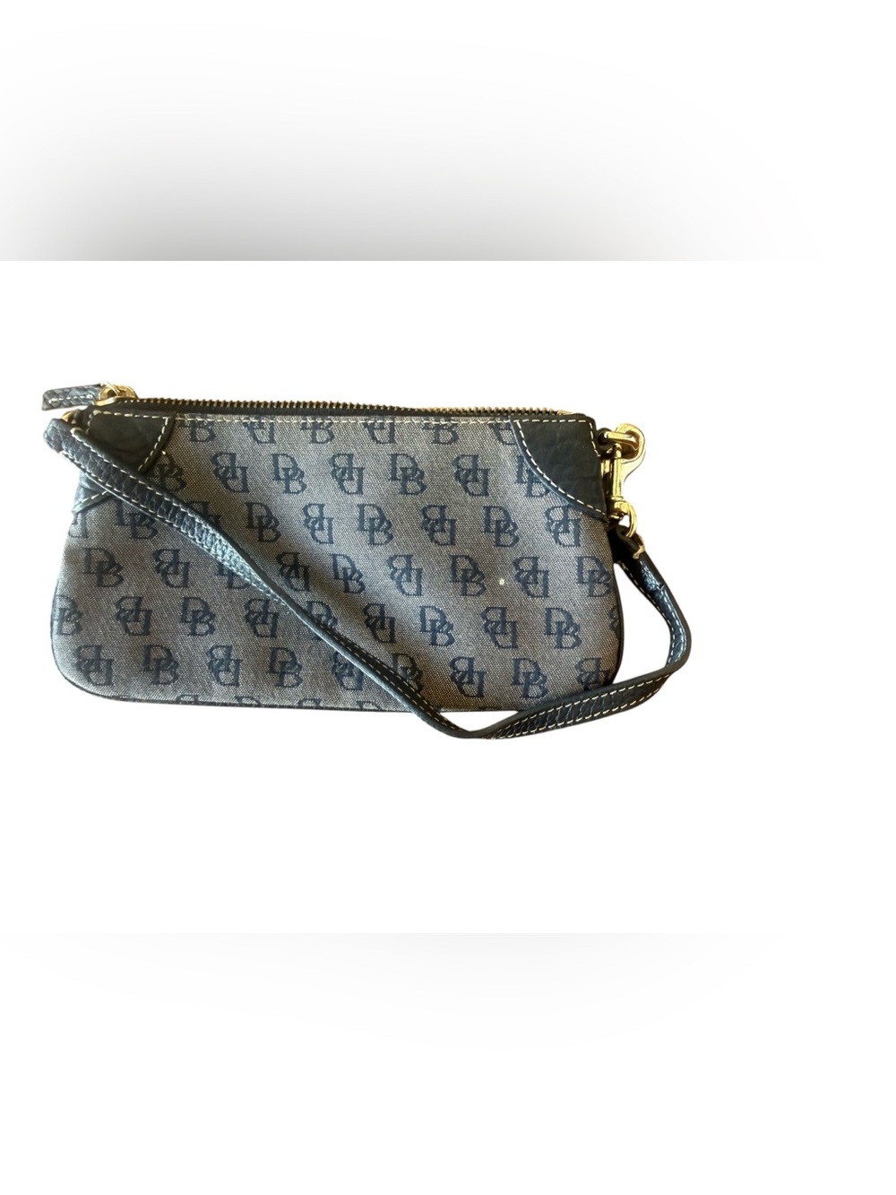 Dooney  & Bourke Wristlet Clutch in gray and black